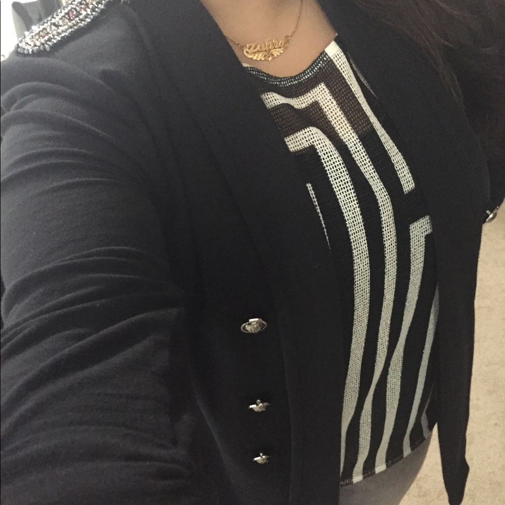Blouse with a fun pattern